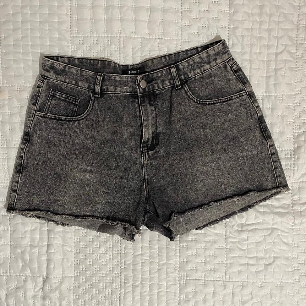 High waisted shorts XL